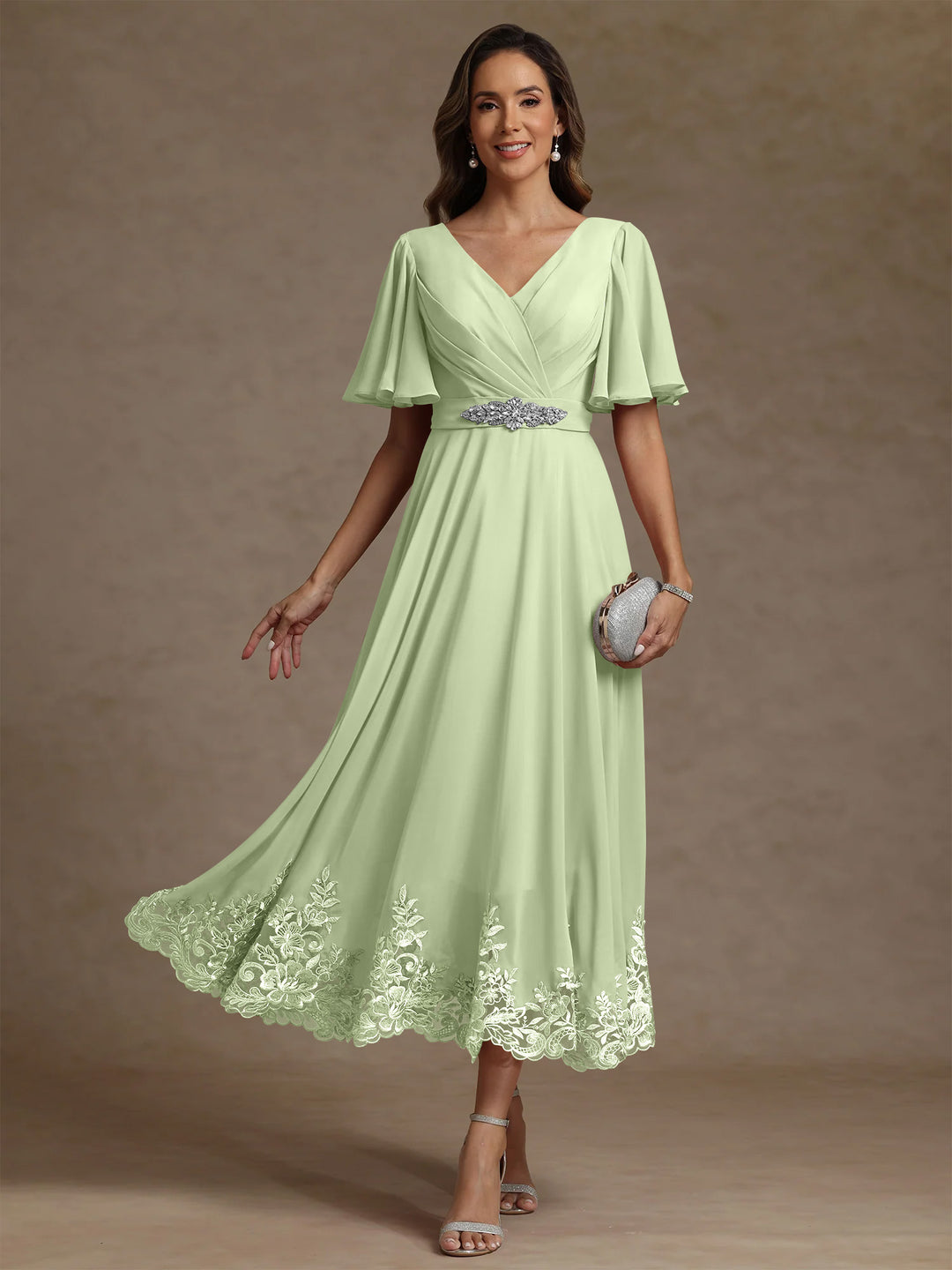 A-Line/Princess V Neck Mother of the Bride Dresses Short Sleeves Chiffon Lace Tea Length with Sash