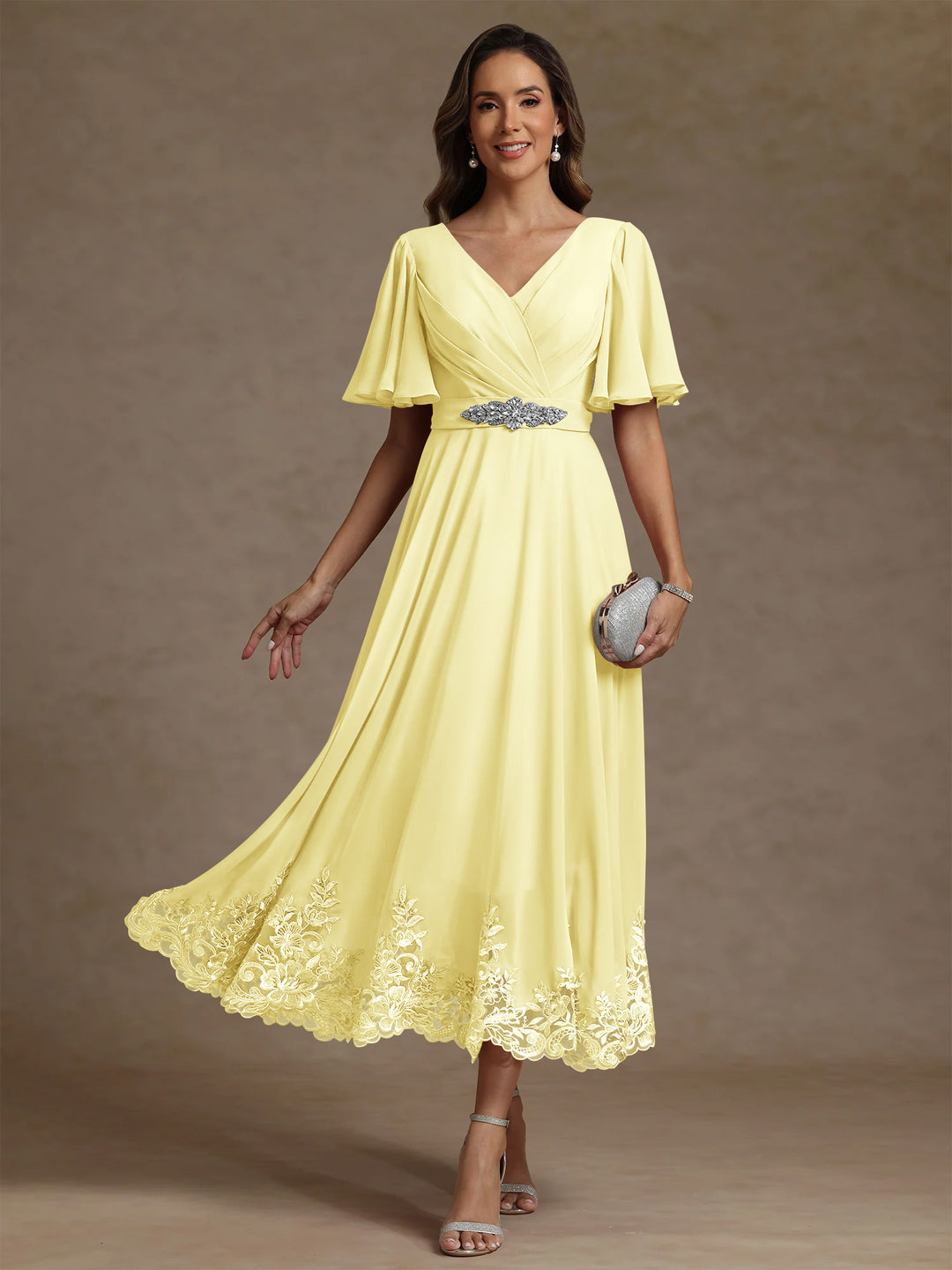 A-Line/Princess V Neck Mother of the Bride Dresses Short Sleeves Chiffon Lace Tea Length with Sash
