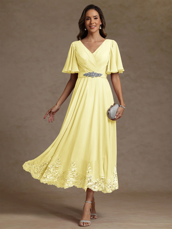 A-Line/Princess V Neck Mother of the Bride Dresses Short Sleeves Chiffon Lace Tea Length with Sash