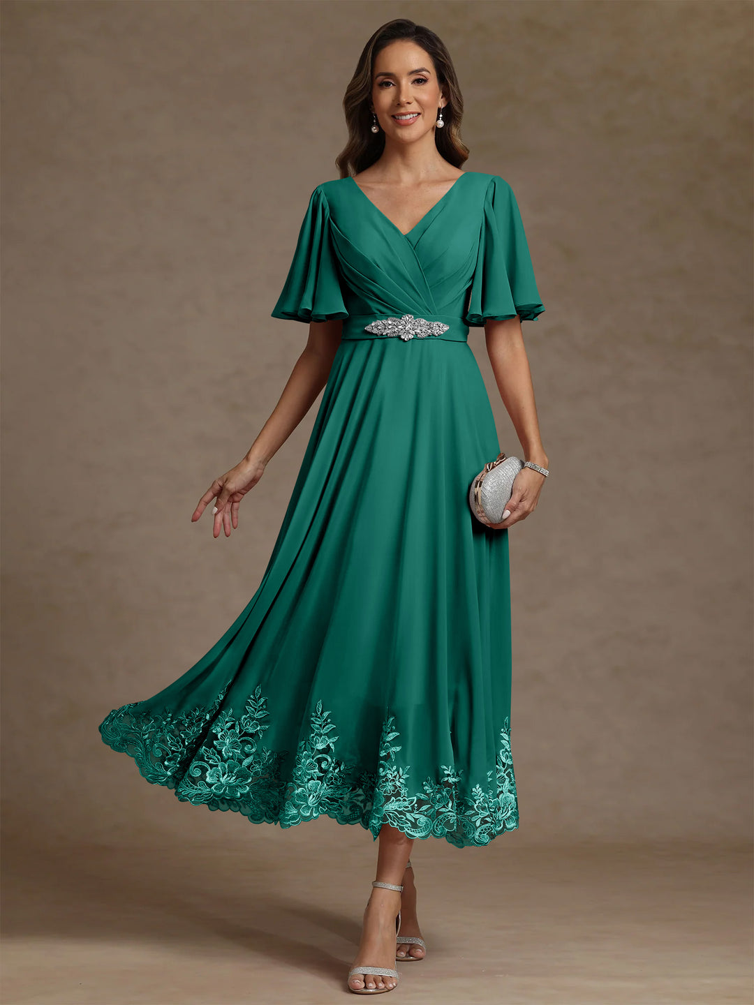 A-Line/Princess V Neck Mother of the Bride Dresses Short Sleeves Chiffon Lace Tea Length with Sash
