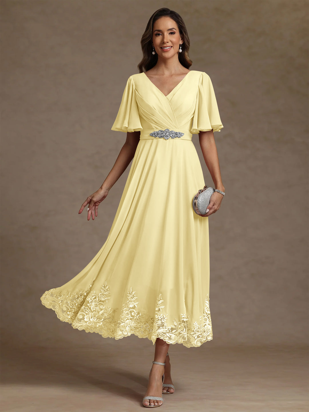 A-Line/Princess V Neck Mother of the Bride Dresses Short Sleeves Chiffon Lace Tea Length with Sash