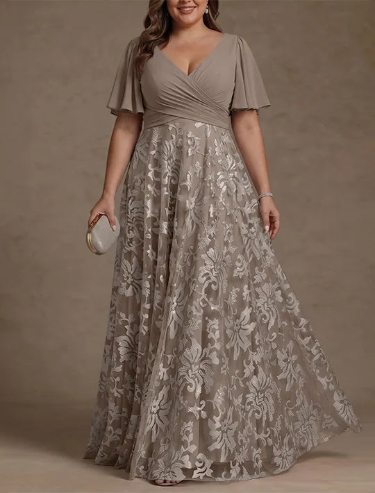 A-Line/Princess V-Neck Plus Size Mother of the Bride Dresses Short Sleeves Chiffon Lace Floor-Length Floral Ruched