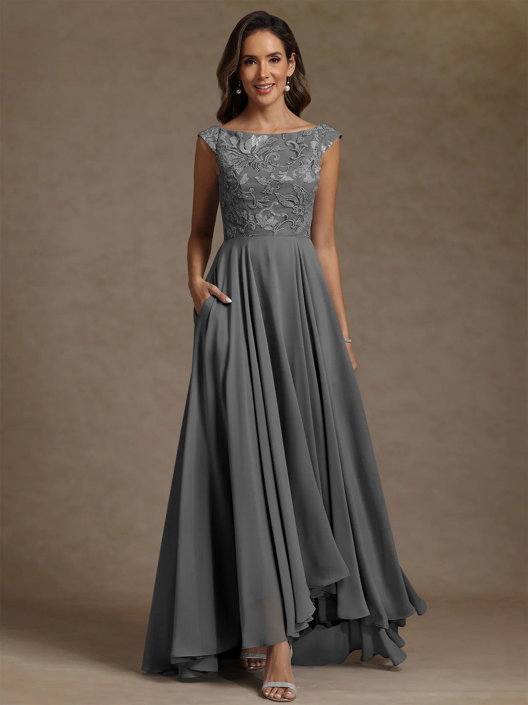 A-Line/Princess Scoop Chiffon Mother of the Bride Dresses Lace Sequins Floor-Length Sleeveless Pleated