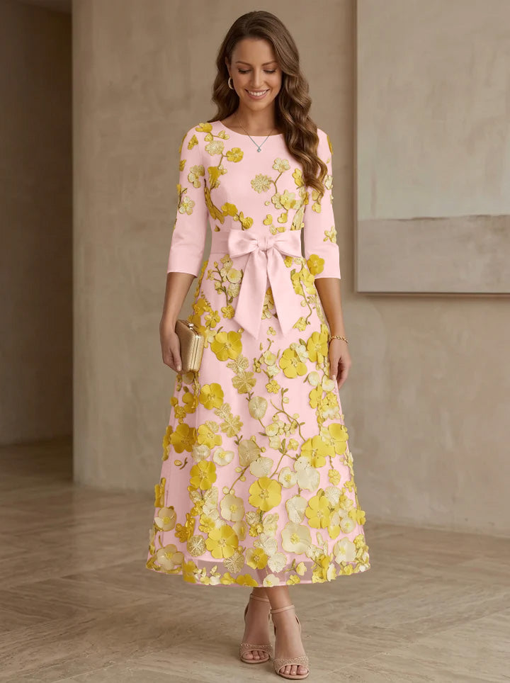 A-Line/Princess Scoop Satin Mother of the Bride Dresses with