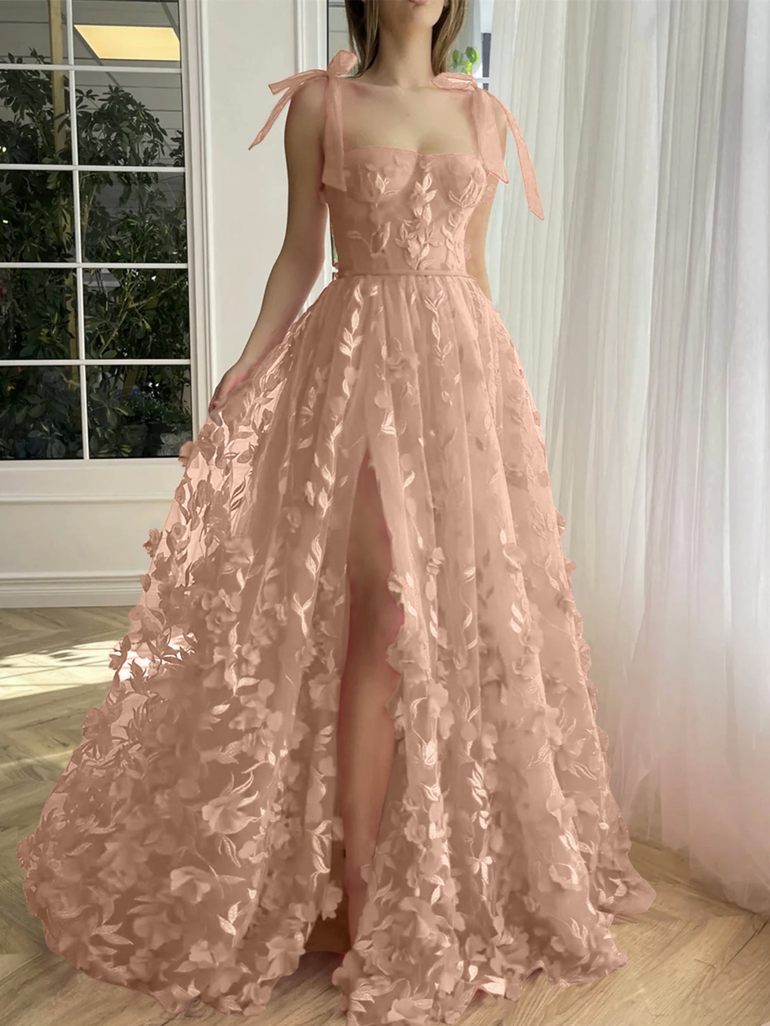 A-Line/Princess Spaghetti Straps Sleeveless Floor-Length Prom Dresses main image 0