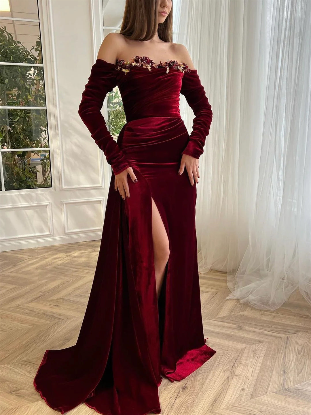 Sheath/Column Off-the-shoulder Long Sleeves Velvet luxury Evening Dres - Mondressy Sheath/Column Off-the-shoulder Long Sleeves Velvet luxury Evening Dres - Mondressy