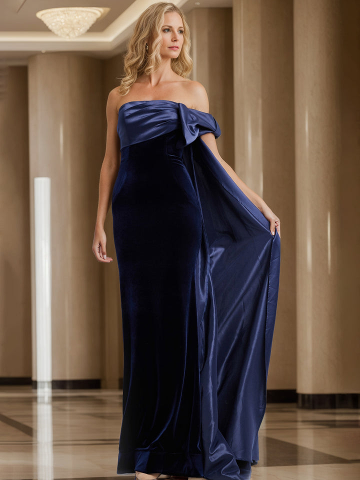 Sheath/Column Off-the-Shoulder Sleeveless Floor-Length Evening Dresses with Watteau Train