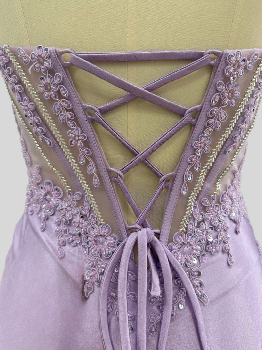 Trumpet/Mermaid V-Neck Sleeveless Floor-Length Evening Dresses with Lace Applique & Sequin