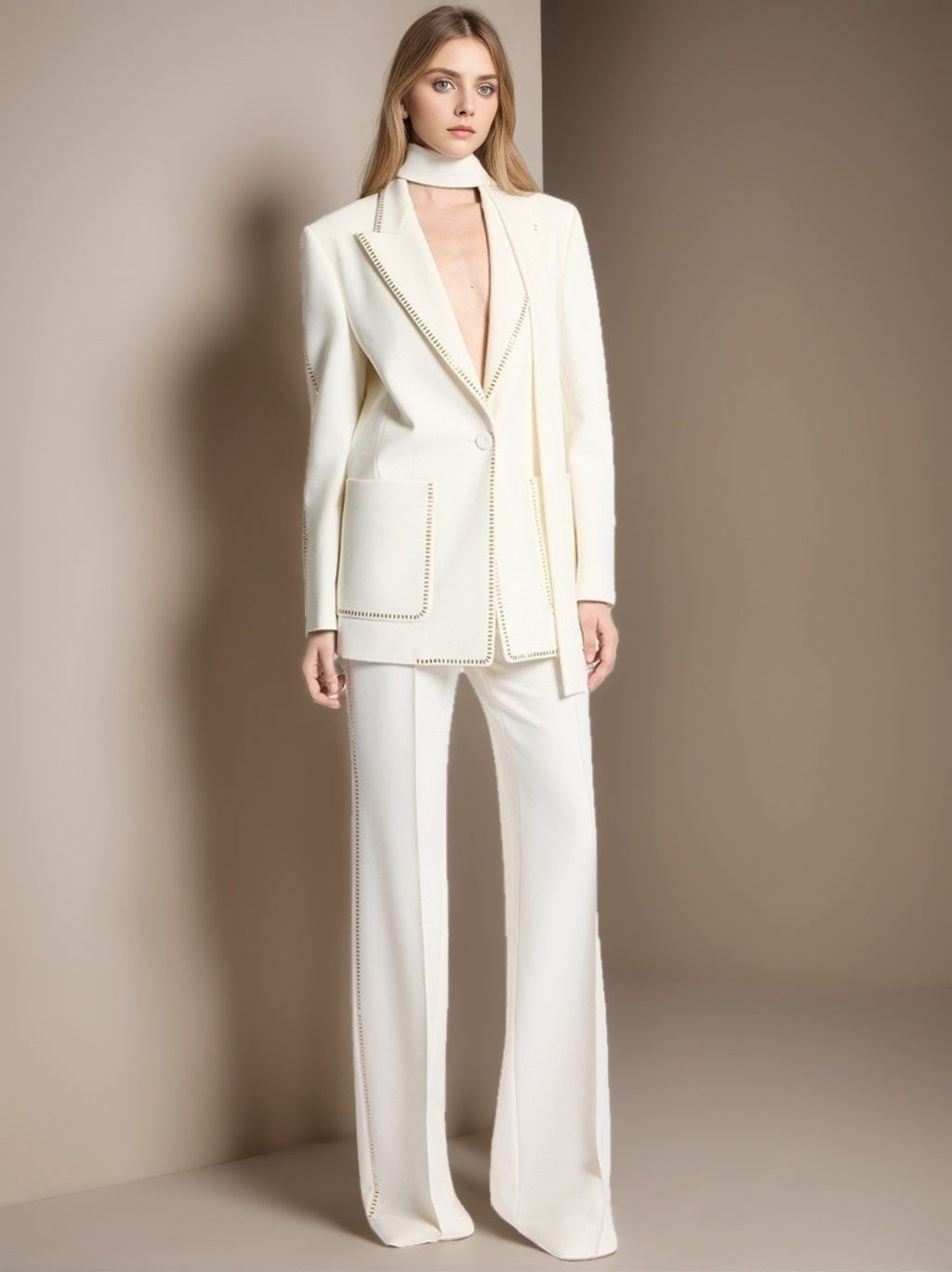 Women's White Scarf Peak Lapel 2 Pieces Suits, S / White Women's White Scarf Peak Lapel 2 Pieces Suits, S / White