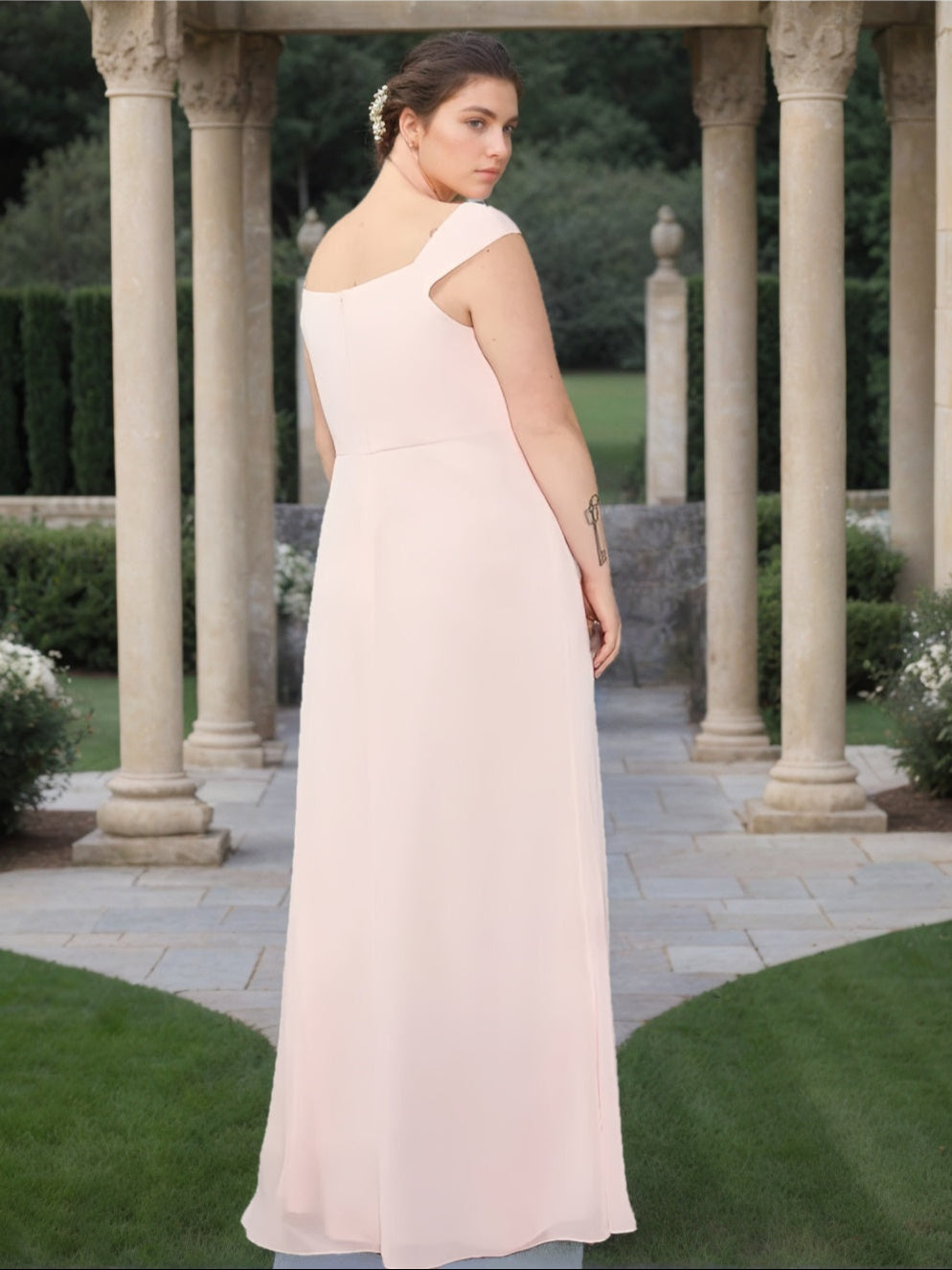 A-Line/Princess Square Neck Sleeveless Floor-Length Plus Size Bridesmaid Dresses