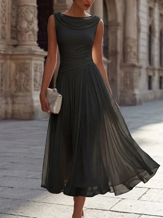 A-Line/Princess Boat Neck Chiffon Cocktail Dresses Sleeveless Tea-Length Pleated Little White Dresses Ruched Party Dresses