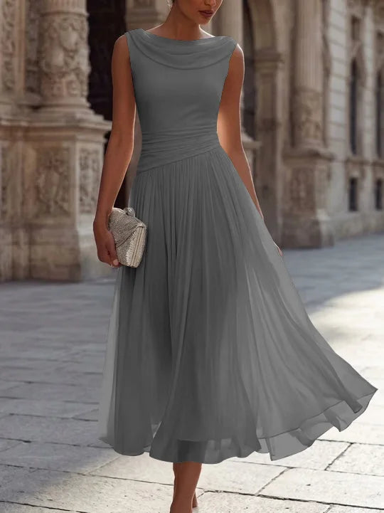 A-Line/Princess Boat Neck Chiffon Cocktail Dresses Sleeveless Tea-Length Pleated Little White Dresses Ruched Party Dresses