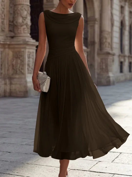 A-Line/Princess Boat Neck Chiffon Cocktail Dresses Sleeveless Tea-Length Pleated Little White Dresses Ruched Party Dresses