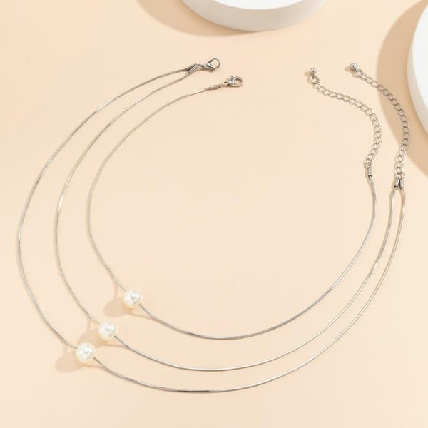 Classic Pearl Layer Necklace