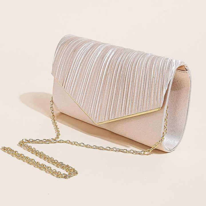 Elegant Charming Pretty Refined Clutch Bags