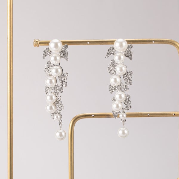 Luxurious Cubic Zirconia/Pearl Dangle Earrings