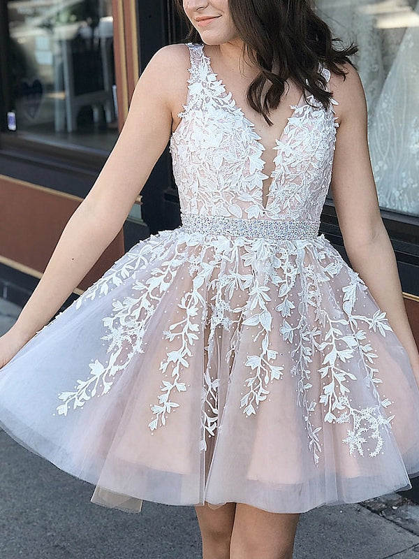 A-Line V-Neck Sleeveless Tulle Homecoming Dresses with Appliques