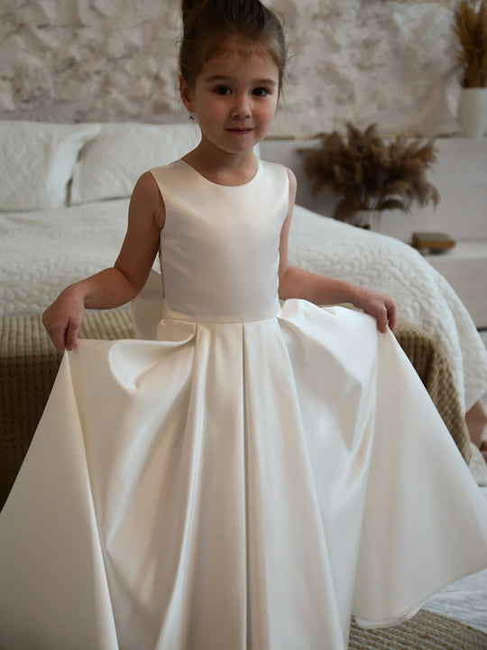 Flower Girl Dresses 2026 | Modern, Formal & Elegant Flower Girl Gowns