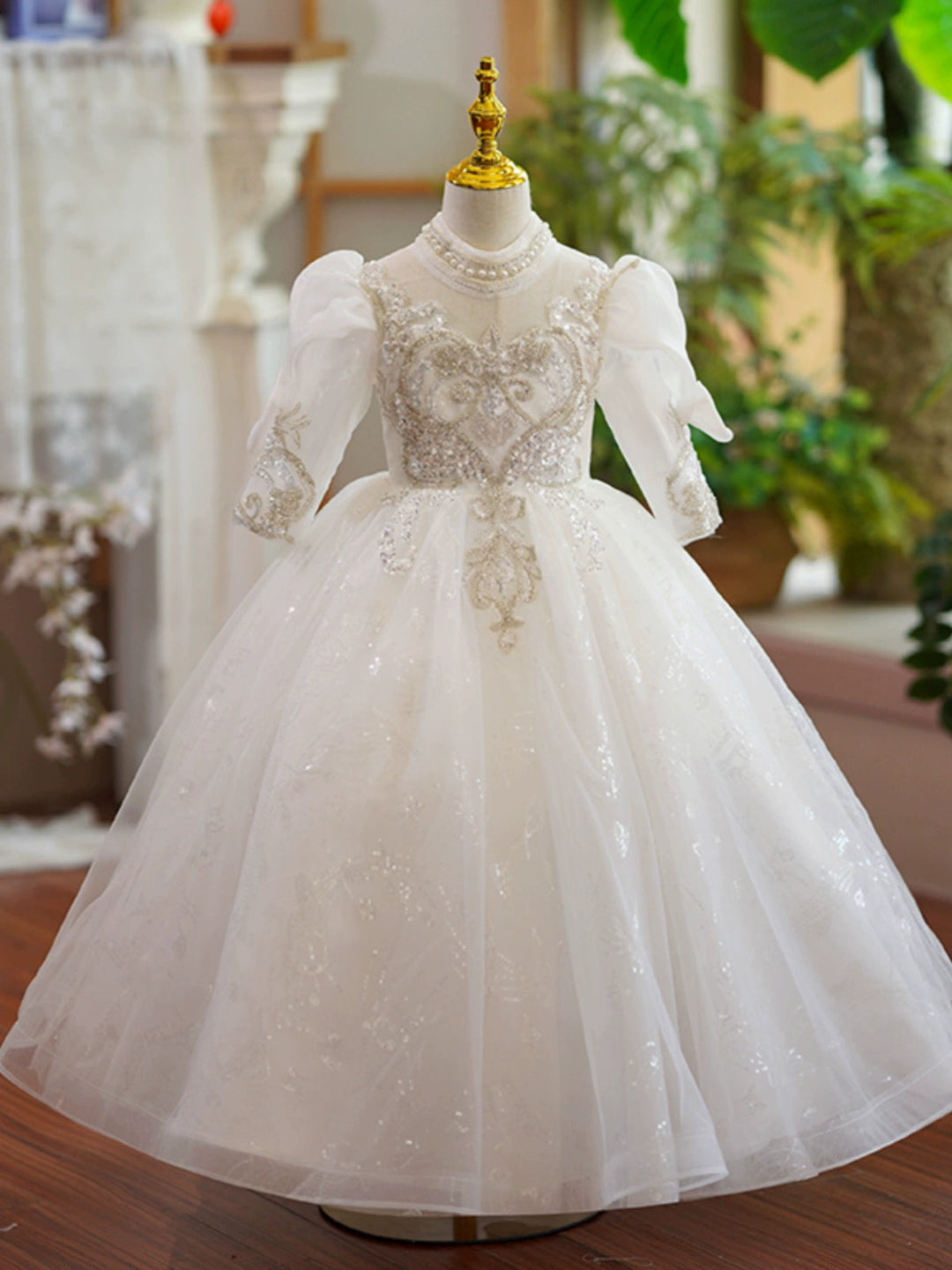 Princess Beading Neck Half Sleeve Flower Girl Dresses with Lace Appliques & Rhinestone