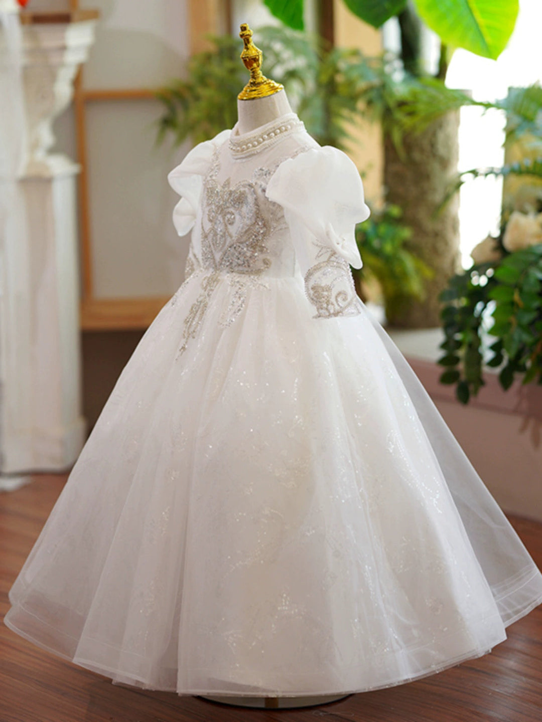 Princess Beading Neck Half Sleeve Flower Girl Dresses with Lace Appliques & Rhinestone