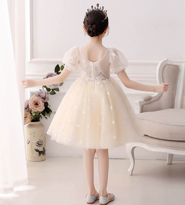 A-Line/Princess Short Sleeves Knee Length Lace Flower Girl Dresses with Appliques