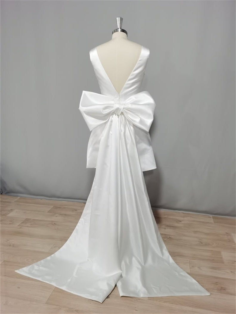 A-Line/Princess V-Neck Mini Wedding Dress With Bow