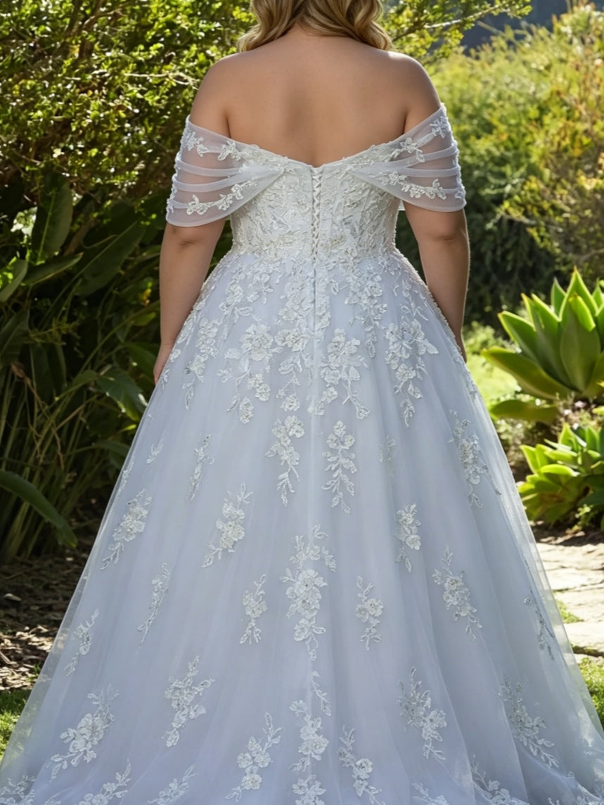A-Line/Princess Off-the-shoulder Sleeveless Tulle Wedding Dresses Court Train With Lace