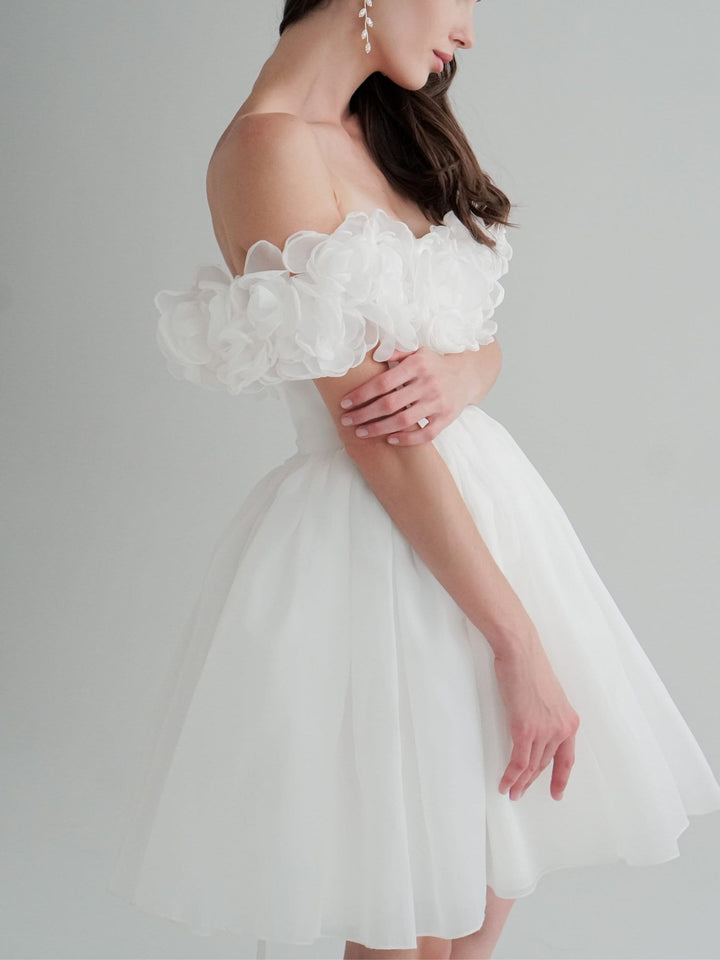 A-Line/Princess Off-The-Shoulder Sweetheart Flower Short Wedding Dress