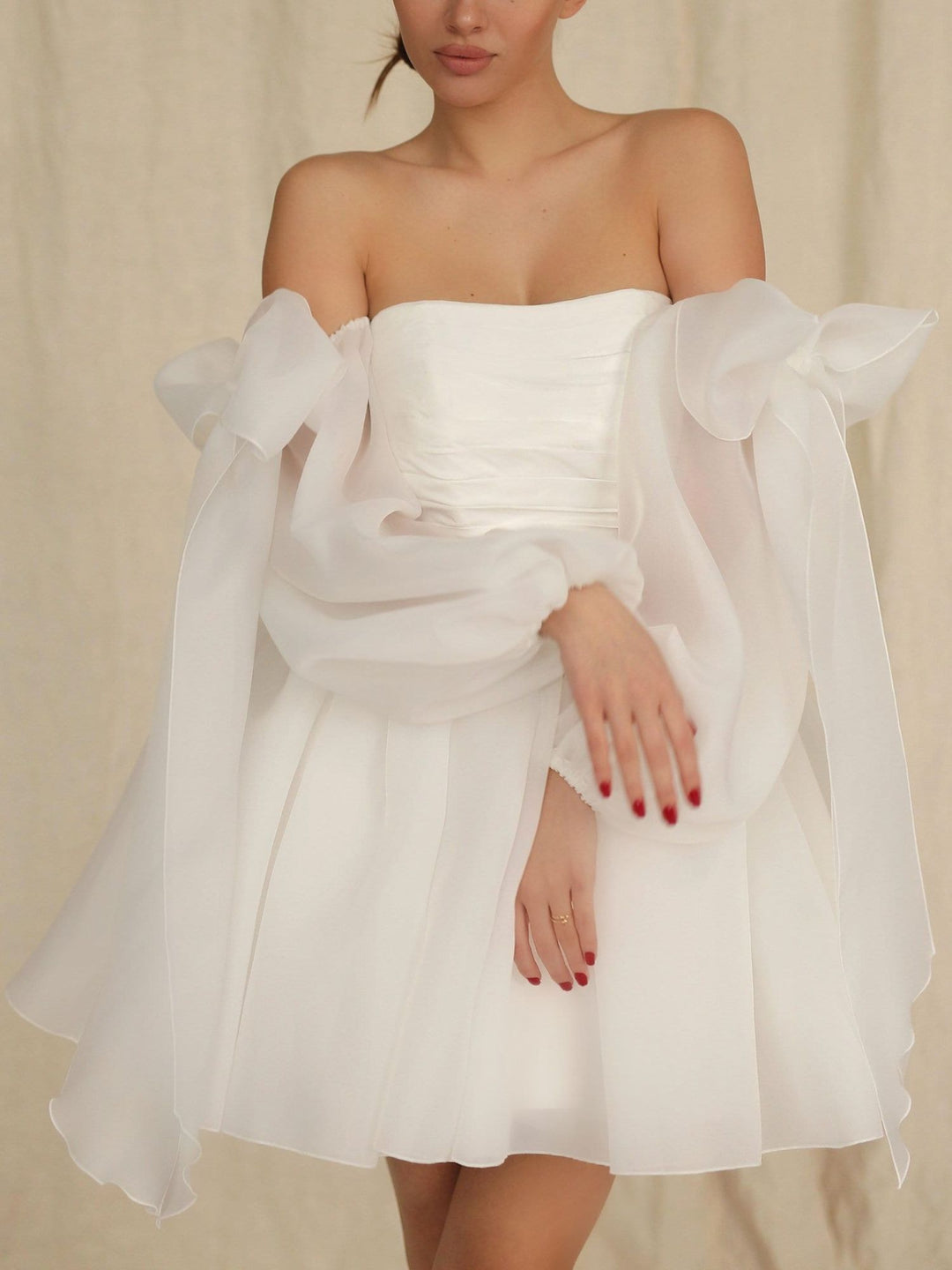 A-Line/Princess Off-The-Shoulder Bow Long Sleeves Mini Wedding Dress - Mondressy A-Line/Princess Off-The-Shoulder Bow Long Sleeves Mini Wedding Dress - Mondressy