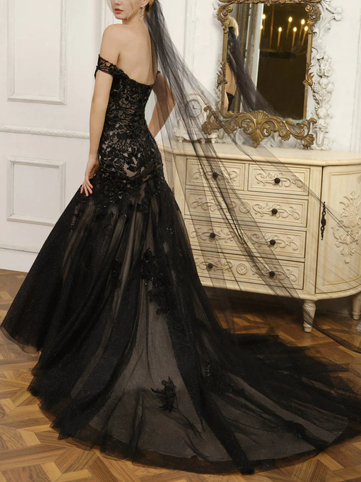 Trumpet/Mermaid Off-the-Shoulder Sleeveless Tulle Wedding Dress with Appliques