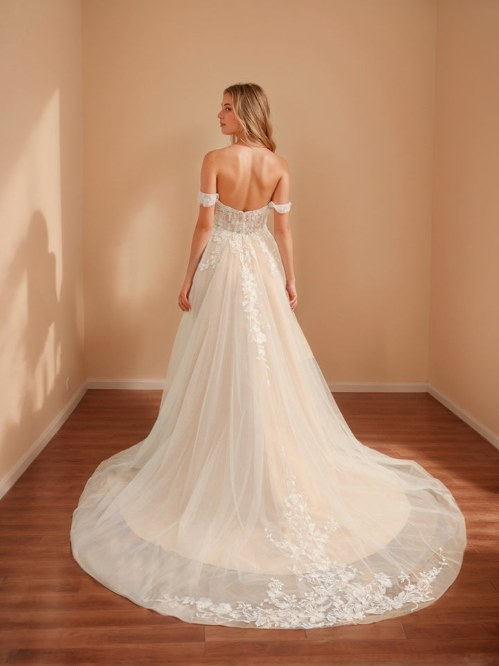 A-Line/Princess Sleeveless Long Wedding Dresses with Appliques & Split Side