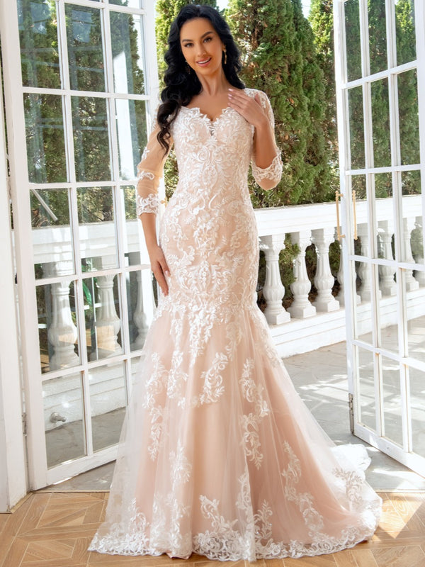 Trumpet/Mermaid Sweetheart 3/4 Sleeves Floor-Length Wedding Dresses with Lace Appliques