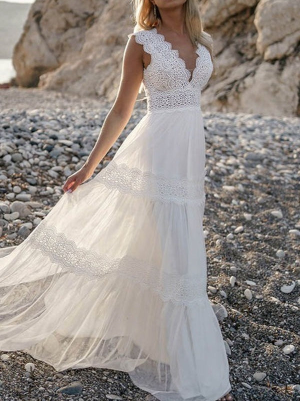 A-Line/Princess V-Neck Sleeveless Sweep Train Wedding Dresses With Lace Appliques