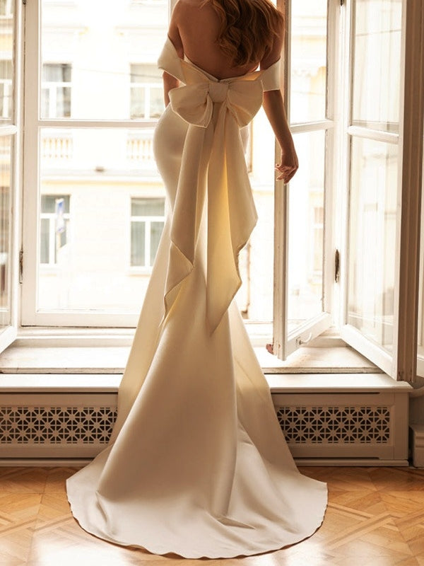 Trumpet/Mermaid Off-The-Shoulder Sleeveless Sweep Train Wedding Dresses With Bow