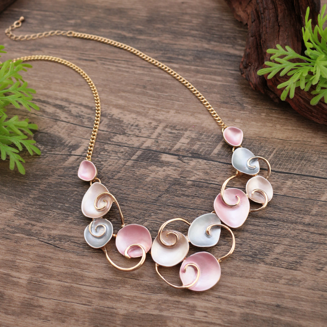 Fashionable Art Enamel Irregular Cutout Petal Alloy Necklace