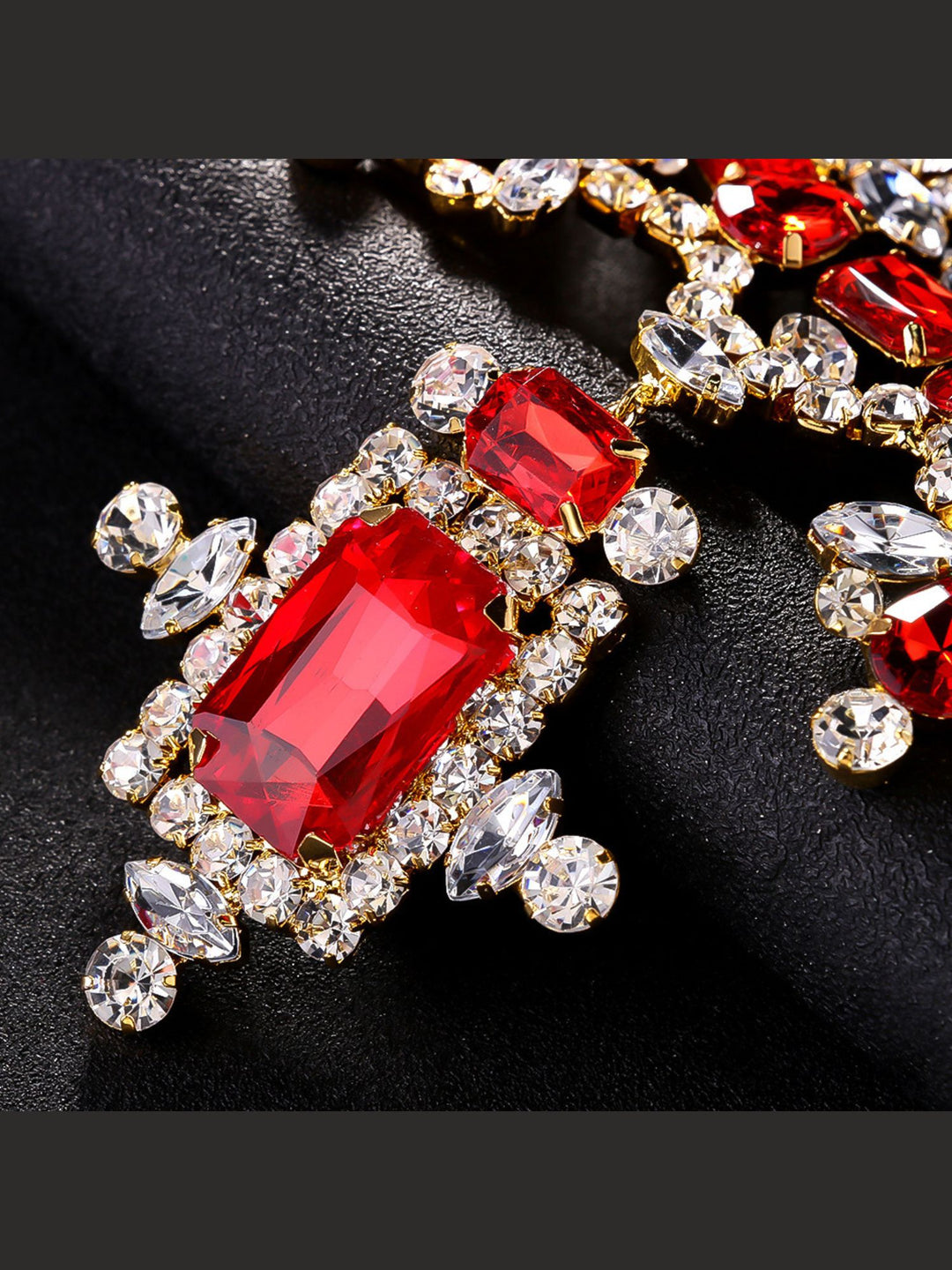 Elegant Luxurious Red Rhinestone Delicated Earring and Necklace Set for Women