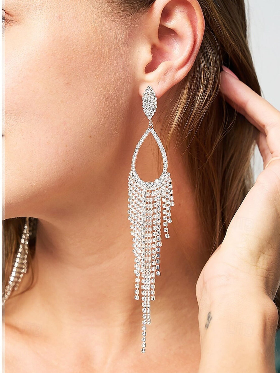 Women's Silver Luxury Exquisite Crystal Tassel Long Teardrop Earrings