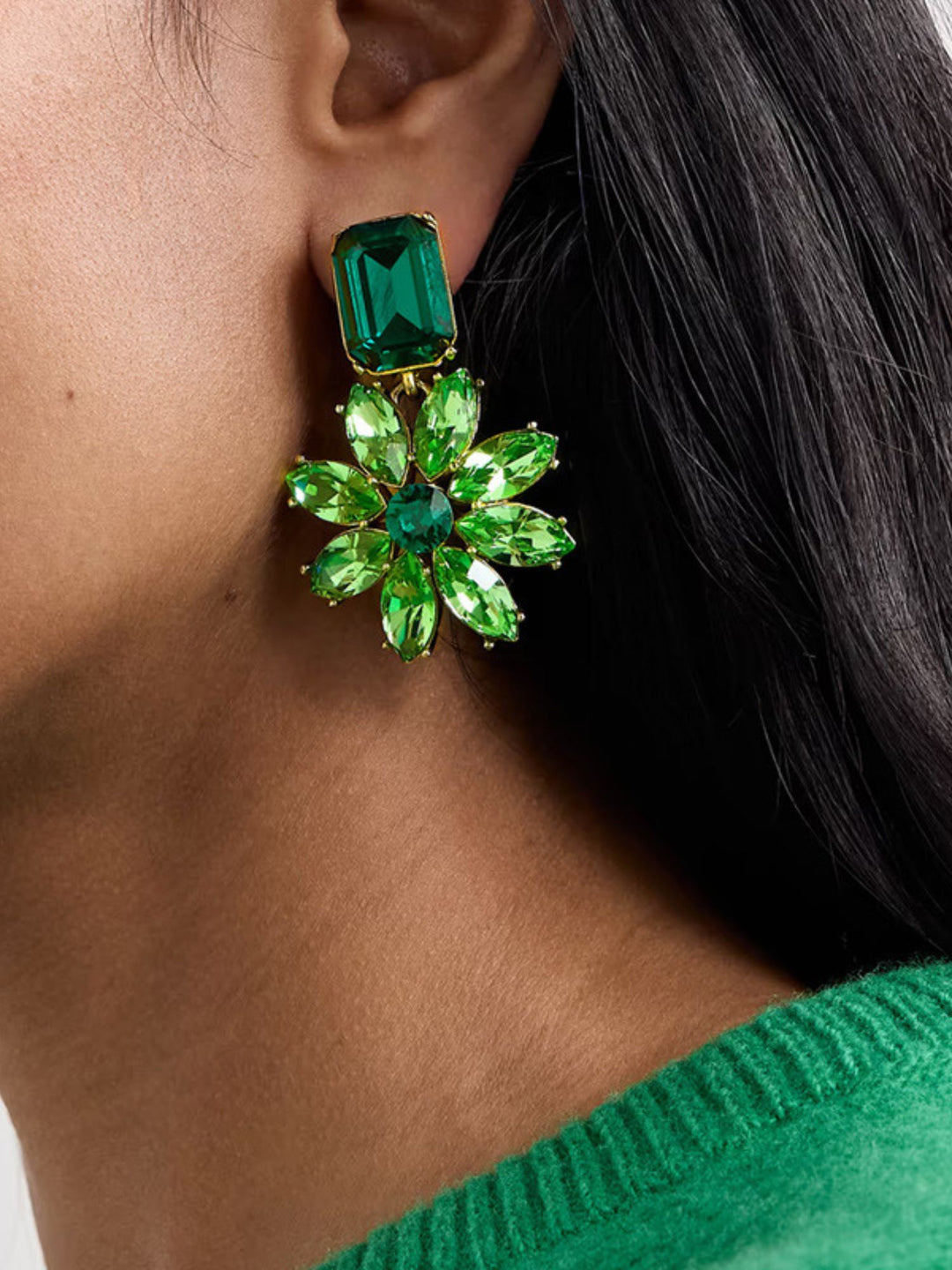 Women's Luxury High-end Emerald Crystal Flower Delicate Earrings