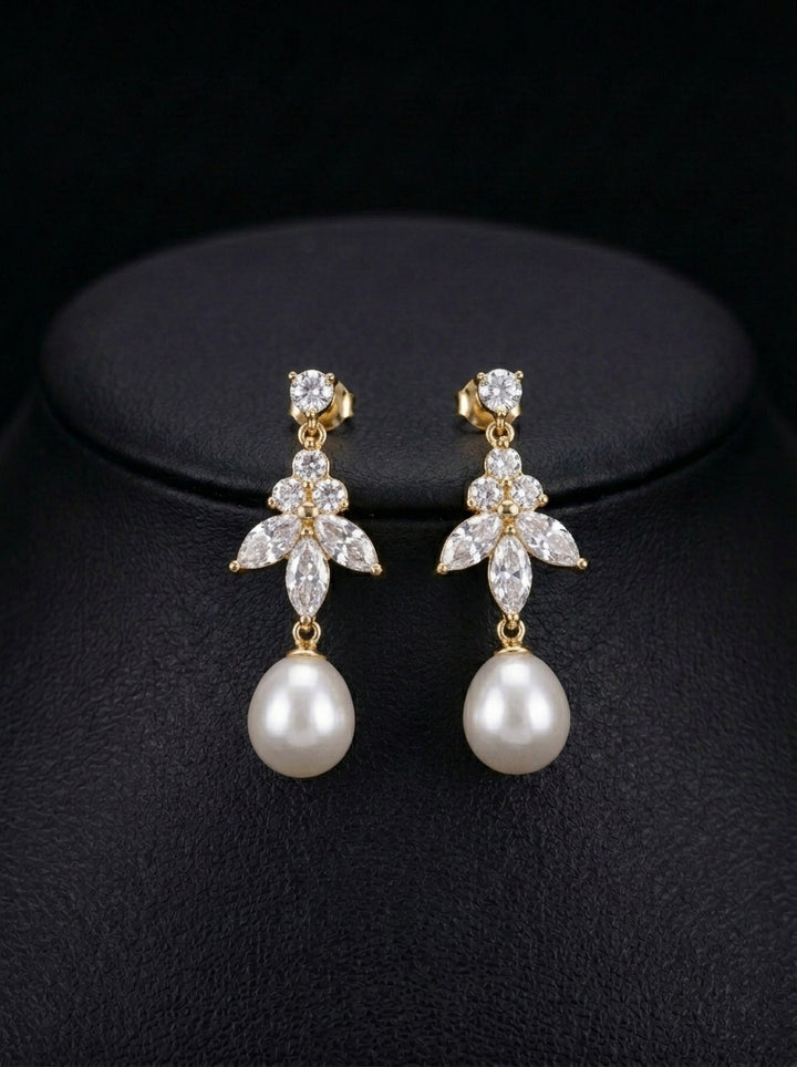 Elegant Pearl/Rhinestone Drop Earrings