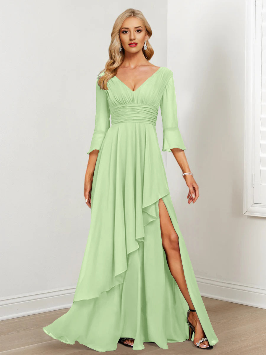 A-Line/Princess V-Neck Mother of the Bride Dresses with Ruffles