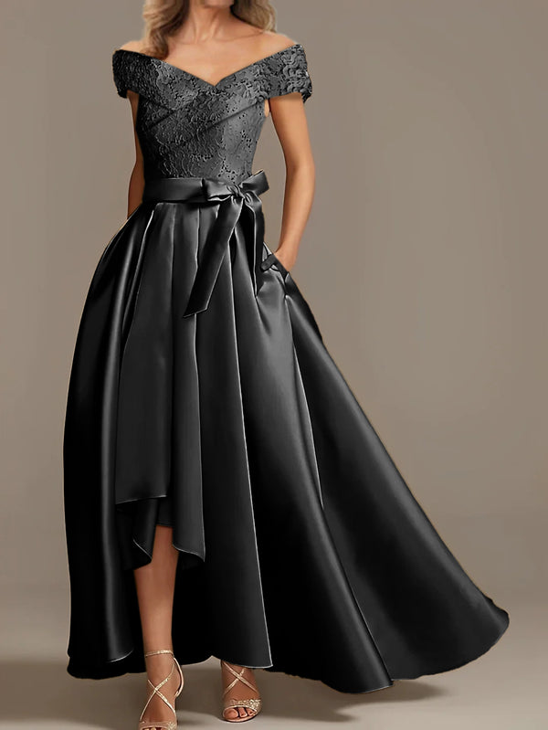 A-Line/Princess Off-the-Shoulder Asymmetrical Black Mother of the Bride Cocktail Dresses with Ruffles