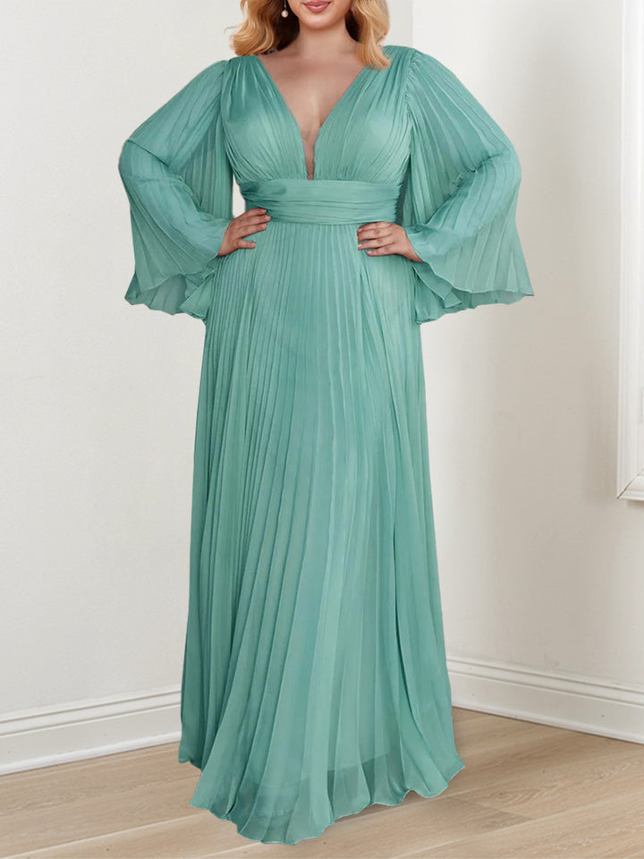 A-Line/Princess V-Neck Long Sleeves Chiffon Mother Of The Bride Dresses with Pleats