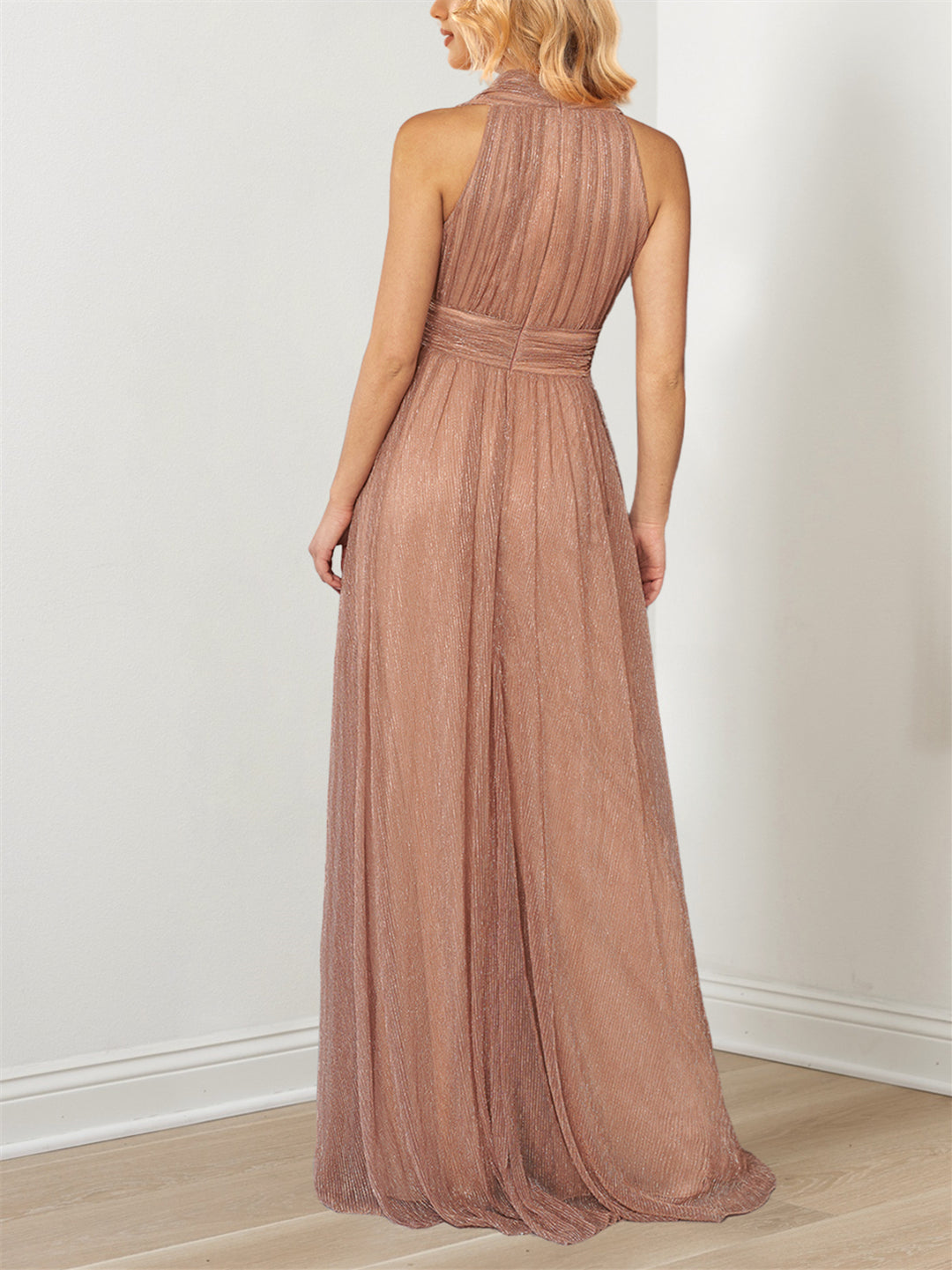 A-Line/Princess  Plunging V Metallic Halter Floor-Length Mother of the Bride Dresses