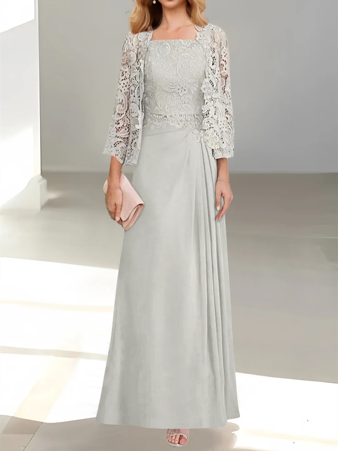 A-Line/Princess Scoop Floor-Length Mother of the Bride Dresses with Pleated & Sequins