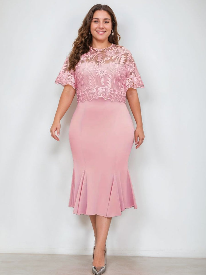 Trumpet/Mermaid Scoop Half Sleeves Tea-Length Plus Size Mother of the Bride Dresses with Appliques