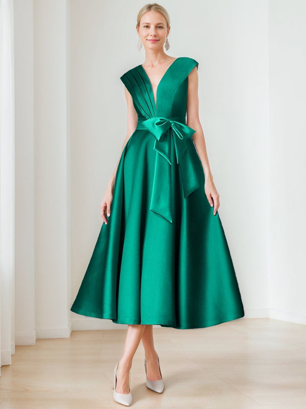 A-Line V-Neck Sleeveless Elegant Pleated Mother of the Bride & Groom Dresses with Bow Belt & Pocket