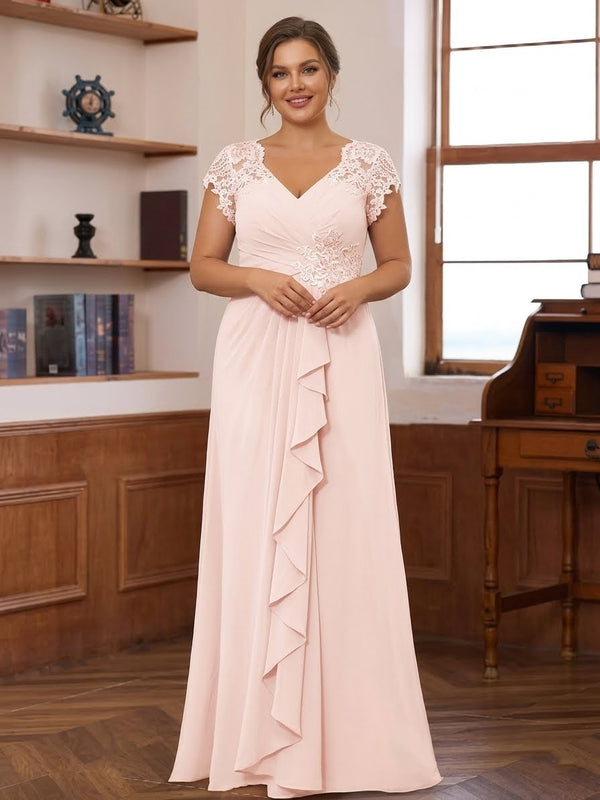 A-Line/Princess V-Neck Short Sleeves Pleated Plus Size Mother of the Bride & Groom Dresses with Ruffles & Appliques