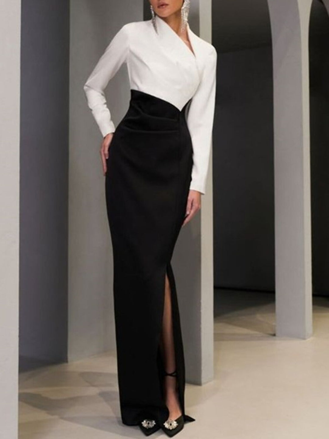 Sheath/Column Asymmetrical V-neck Long Sleeves Floor-Length Mother of the Bride Dresses with Slit