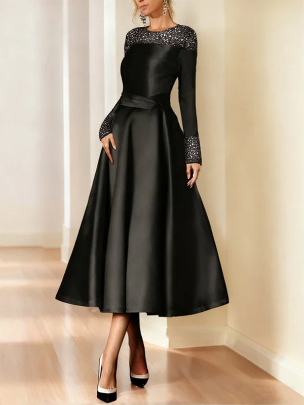 A-Line/Princess Long Sleeves Jewel Neck Mother of the Bride Dresses with Beading Tea-Length