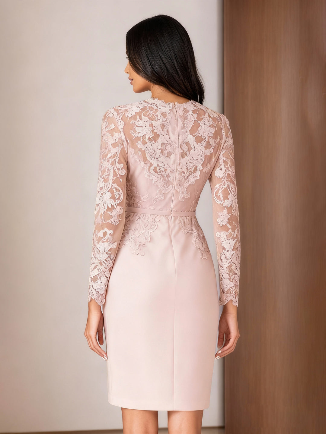 Sheath/Column Long Sleeves V-Neck Knee-Length Mother of the Bride Dresses with Lace